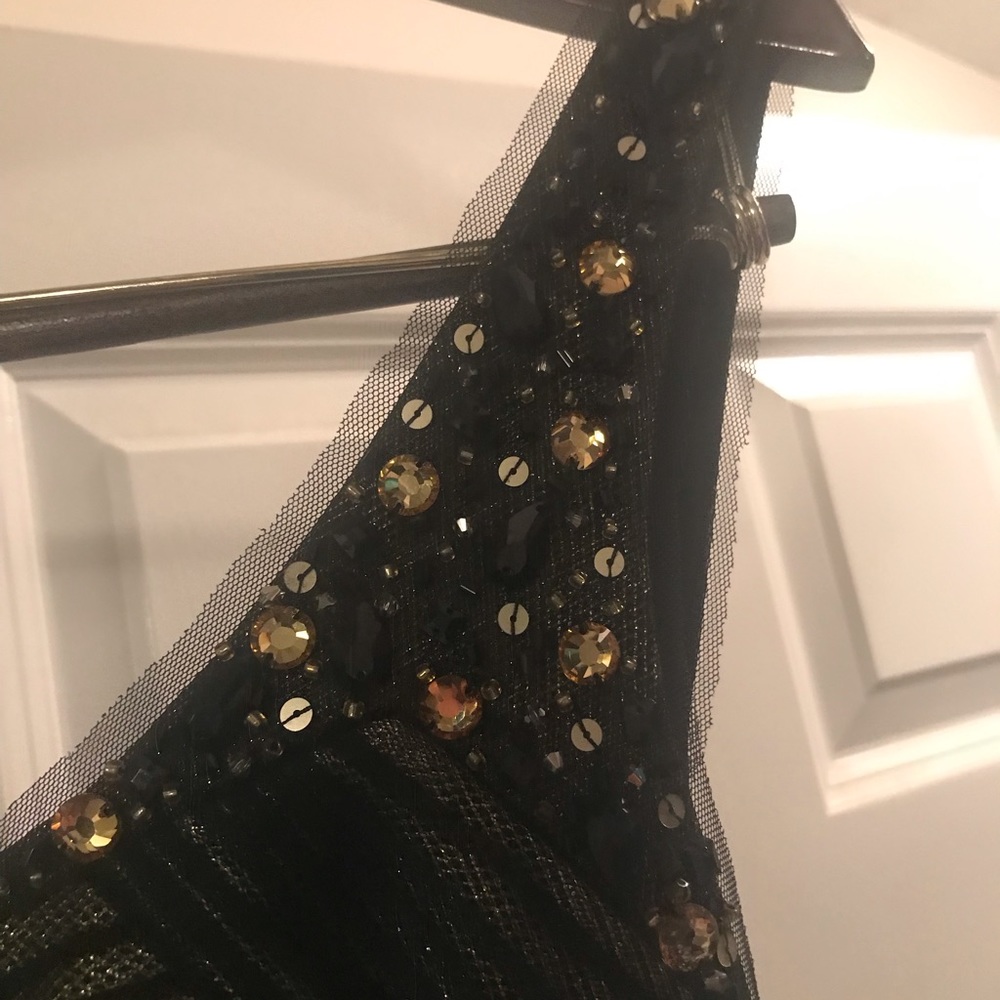 Beautiful BCBG Cocktail Dress - Brand New - Picture 3 of 8